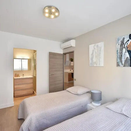 3-room In The Heart Of Apartment *