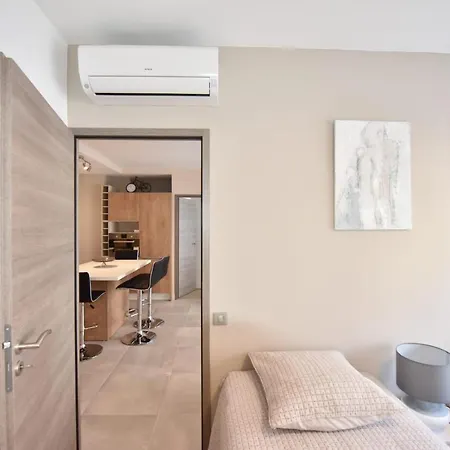Apartment 3-room In The Heart Of Cannes